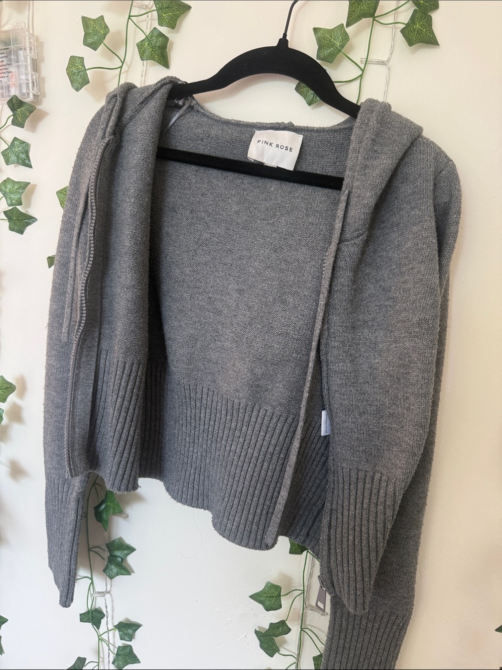 Women’s Pink Rose Gray Hooded Zip-Up Cropped Cardigan